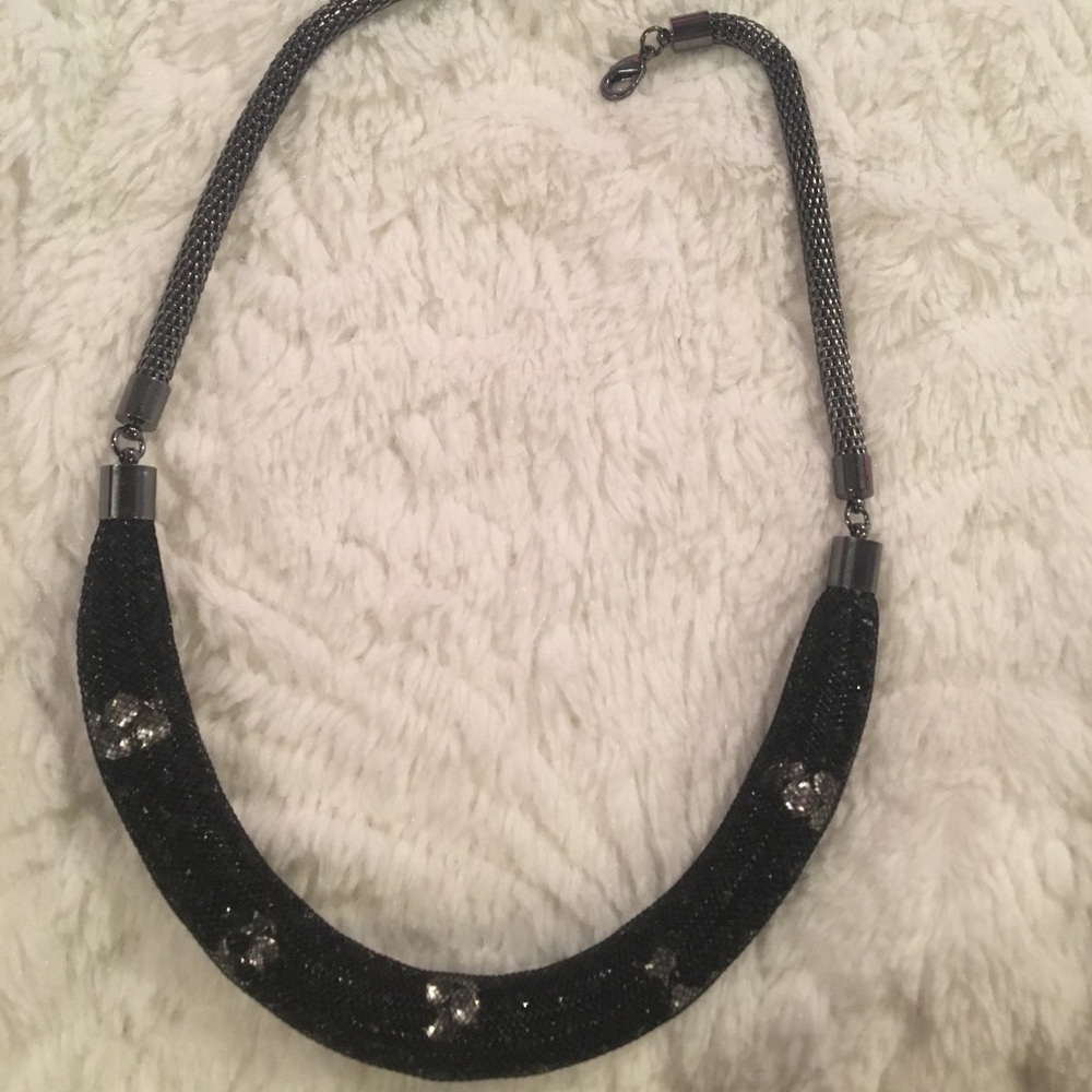 Necklace with Clear crystals